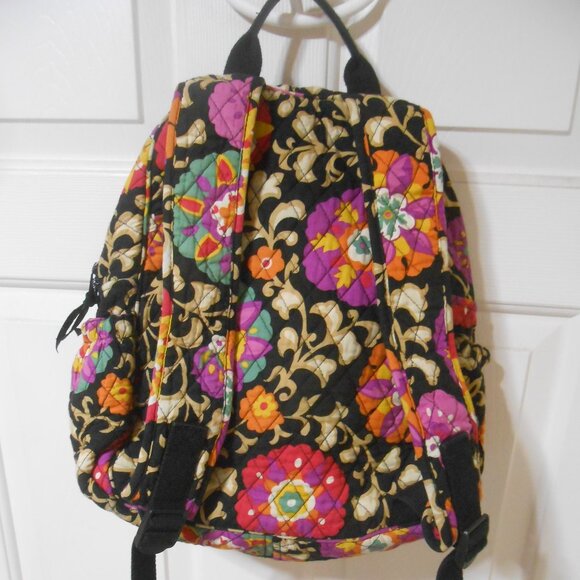 NICE VERA BRADLEY QUILTED FLORAL CLOTH BACKPACK ZIPPER BAG 2 SIDE POCKETS ๐ฉ - Picture 4 of 9